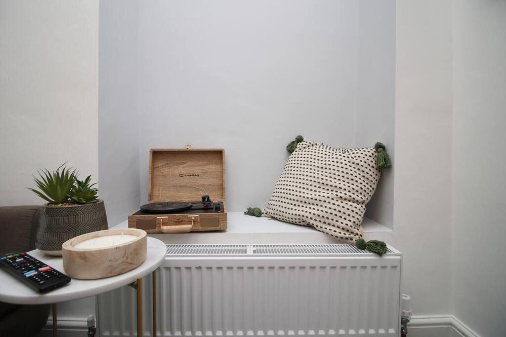 The Snug - Studio In Mount Pleasant
