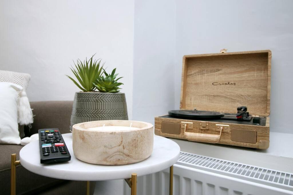 The Snug - Studio In Mount Pleasant *